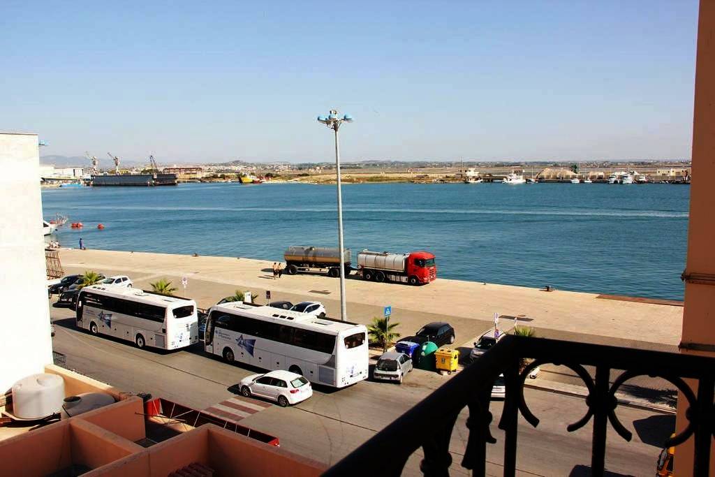 Double Room with Private Bathroom in Trapani, Provincie Trapani