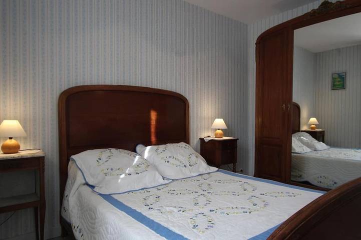 Gîte pour 5 personnes, avec jardin dans Néville-sur-Mer - 3