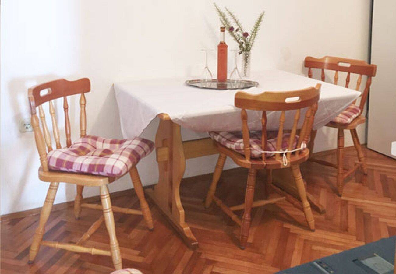Ganze Wohnung, Apartment and Rooms Tomo 1 in Zaostrog, Makarska Riviera