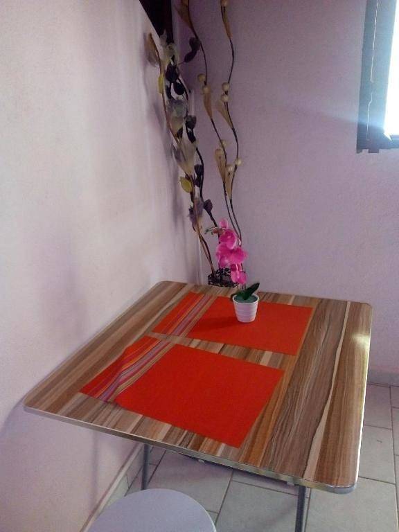 Maison d’hôte pour 3 personnes, avec balcon dans Marie-Galante - 2