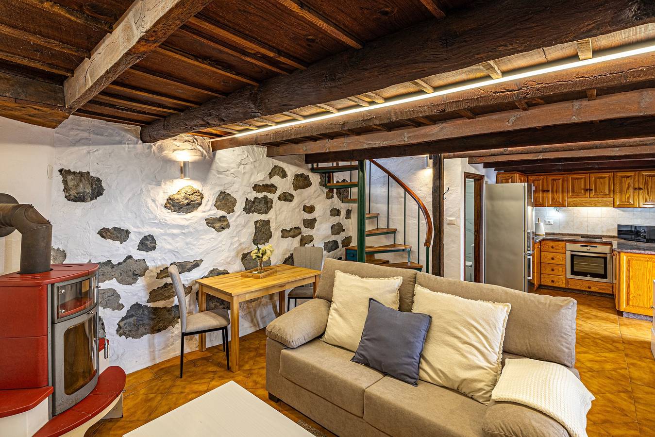 Casa Piedra y Tea: Privé verwarmd zwembad en zeezicht, foto 11