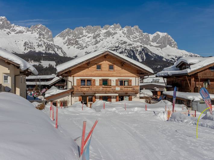 Ferienhaus für 10 Personen, mit Balkon und Terrasse sowie Garten in Ellmau - 2