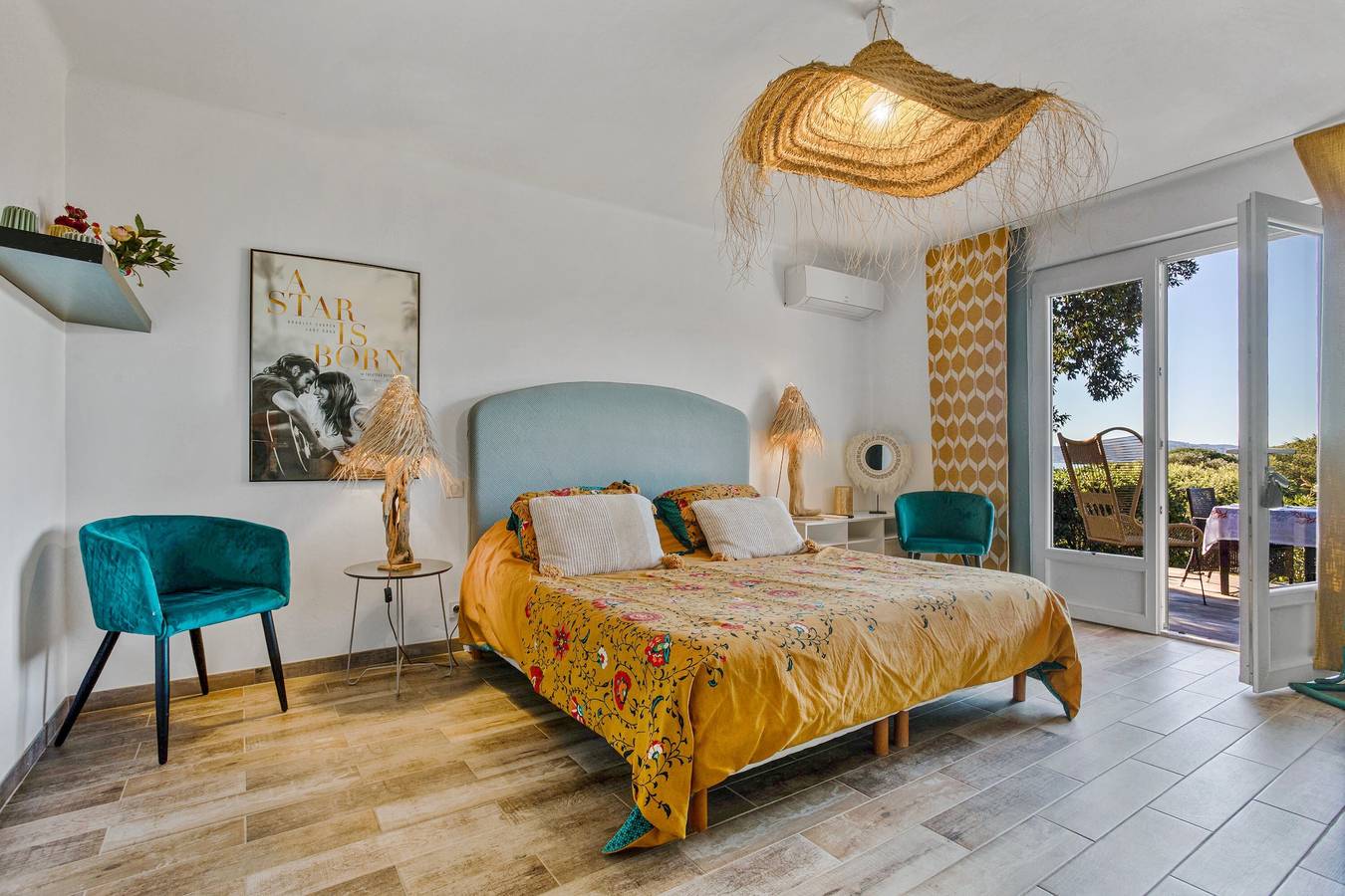 Studio « Chambre Soleil » avec vue mer, piscine partagée et Wi-Fi in Sainte-Maxime, Région de Draguignan