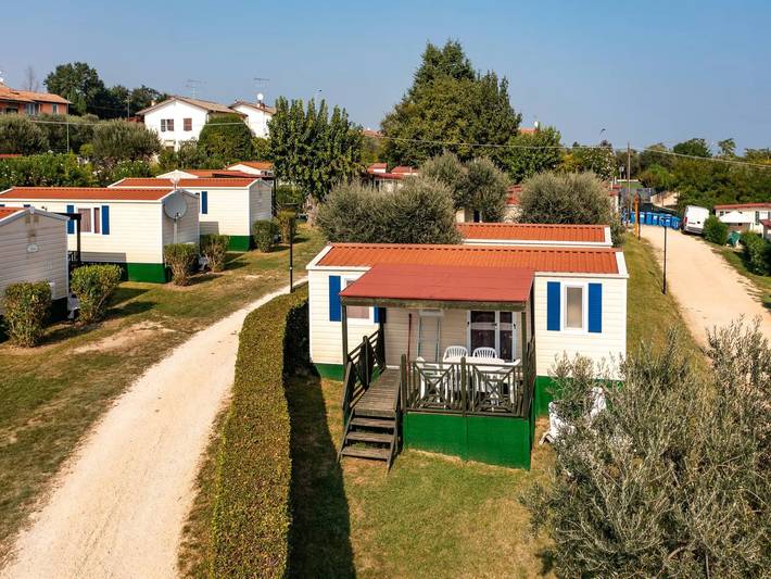 Camping per 5 persone, con Piscina per bambini e Piscina a Moniga del Garda