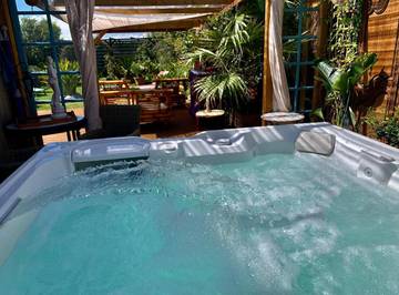 Location de vacances pour 4 personnes, avec vue et jardin à Saint-Marcouf