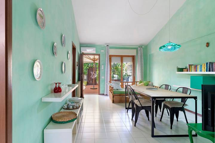 Casa Vacacional Bouganvillea en Sabaudia con terraza y cerca del mar in Sabaudia, Agro Pontino