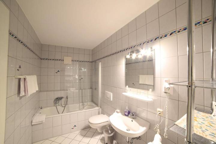 BnB für 4 Personen, mit Ausblick in Kelheim - 4