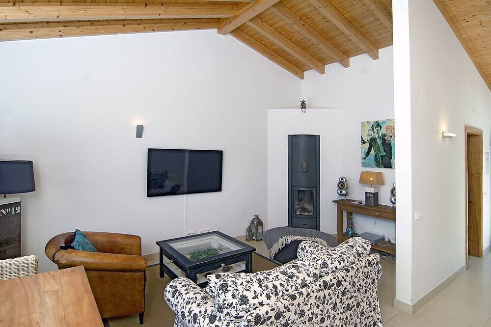 Apartamento inteiro, Casa Sereia Mar, apartamento moderno, vista mar in Salema, Parque Natural do Sudoeste Alentejano e Costa Vicentina