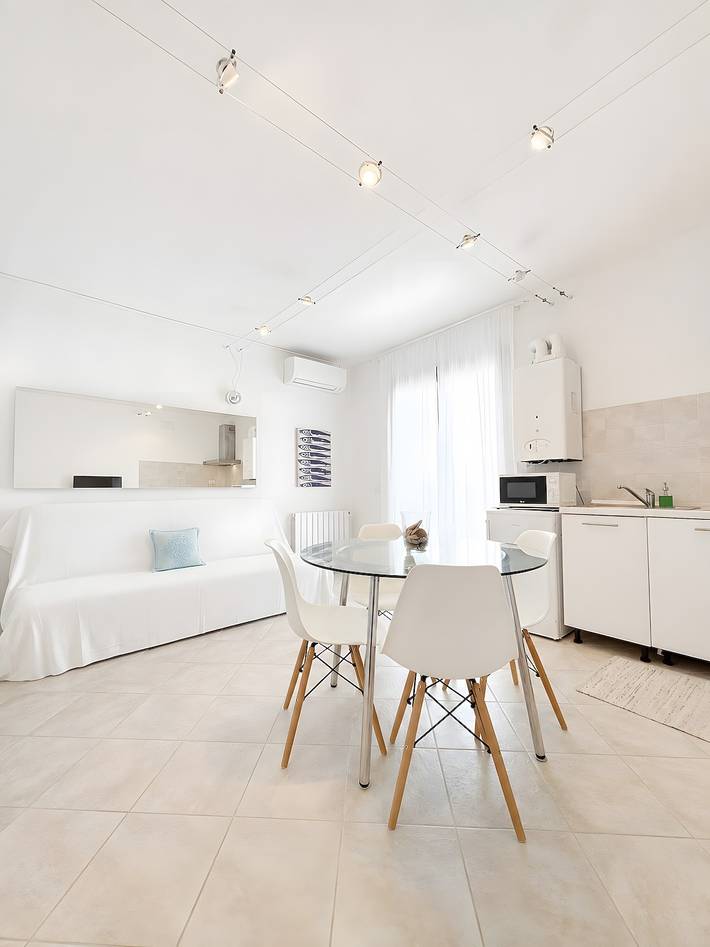 Entire apartment, Vacation Apartment "A 101 Puntavilla Mare" with Pool in Parco Nazionale dell'Arcipelago di La Maddalena, La Maddalena