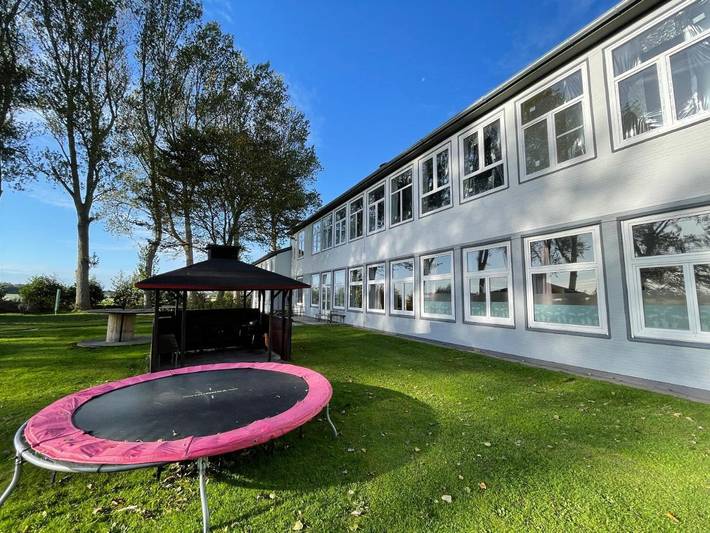 Ferienwohnung für 13 Personen, mit Terrasse und Garten in Oesterdeichstrich