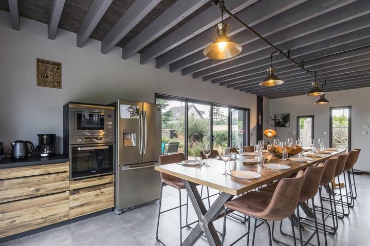 Gîte pour 12 personnes, avec terrasse et jardin dans Barneville Plage - 3