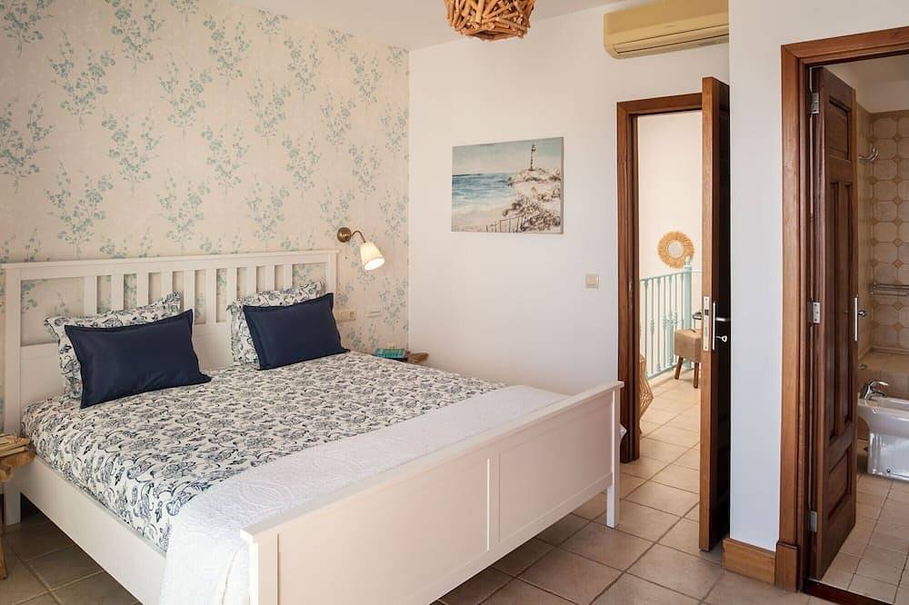 Calero Dream by Buenavilla | 3 bedroom  Frontline villa in Puerto Calero, Yaiza