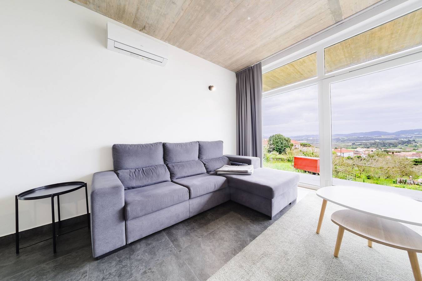 Hel leilighet, Apartment 'Colina Do Sol 2' with Mountain View, Private Pool and Air Conditioning in Amoreira, Leiria District