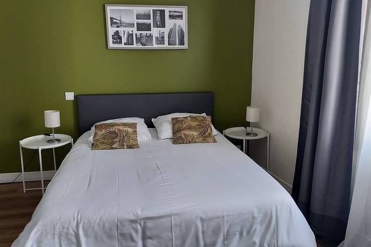 Maison charentaise au calme avec piscine privée in Chaniers, Région de Saintes