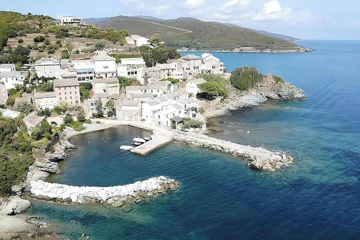 Location de vacances pour 2 personnes, avec terrasse, animaux acceptés à Cagnano