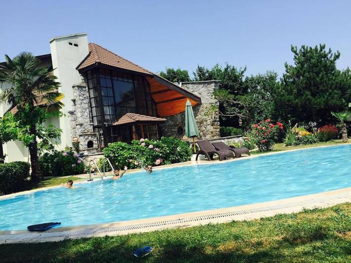 Villa für 10 Personen, mit Pool und Ausblick sowie Garten in der Türkei