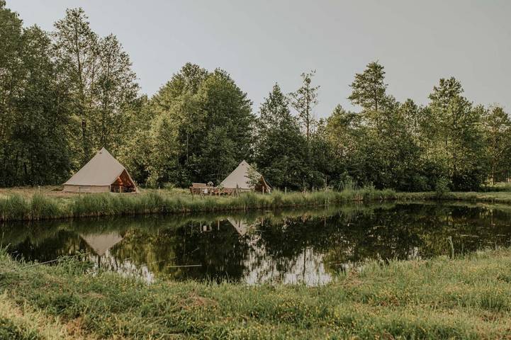 Camping für 2 Personen, mit Terrasse und Garten sowie Seeblick und Ausblick in Ermland-Masuren