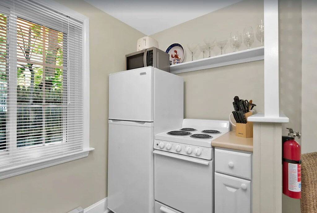 Awesome location downtown. Walk to the beach, marginal way in Ogunquit, York County