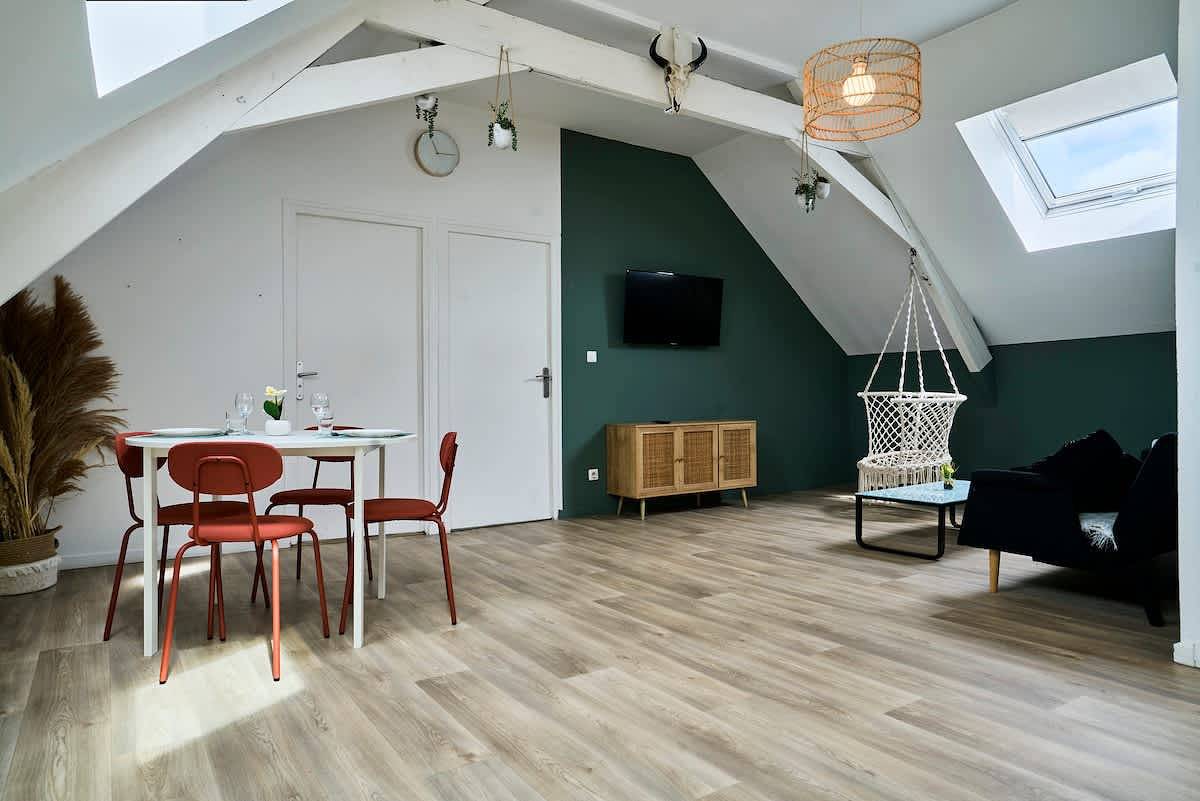 Ganze Wohnung, En déplacement 10, les combles wifi gratuit in Tourcoing, Lille und Umgebung