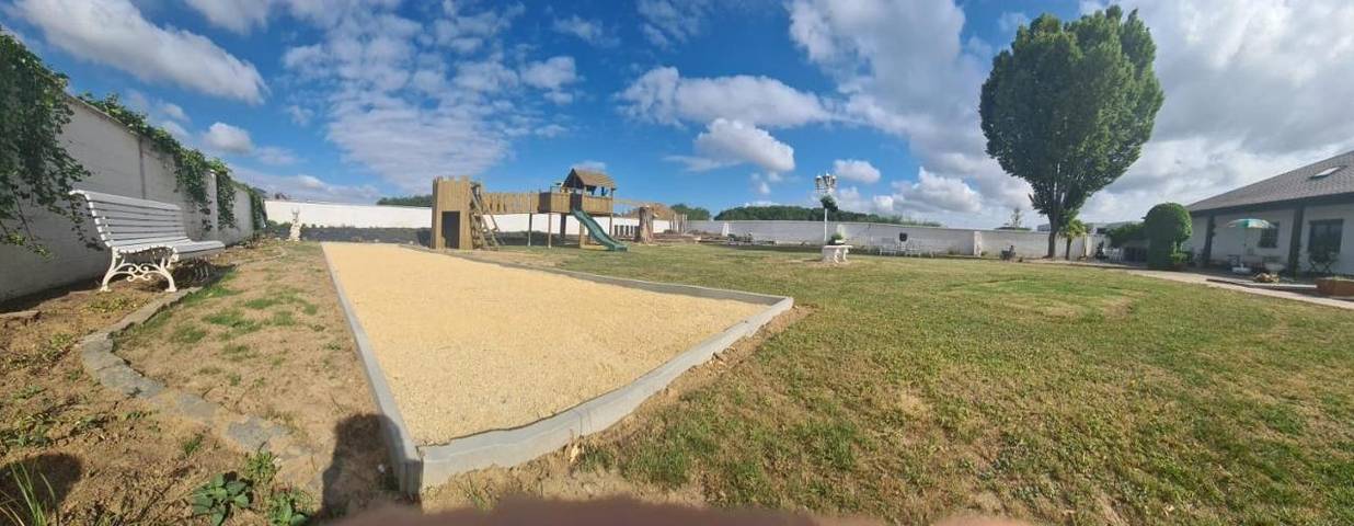 Location de vacances pour 9 personnes, avec jardin à Bilzen - 4