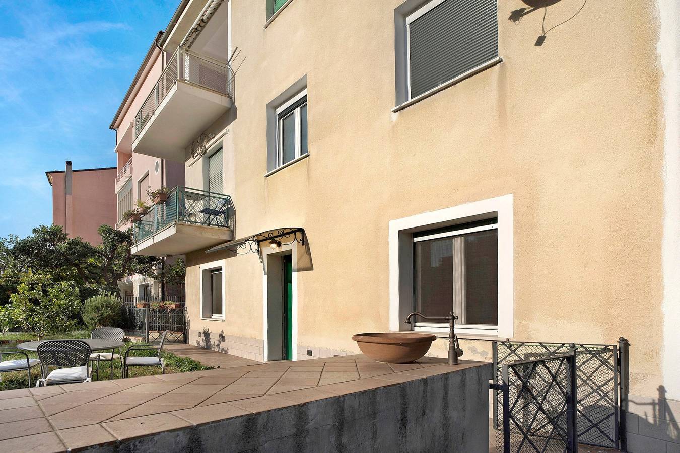 Ferienhaus "Santa Lucia" mit Garten in Oneglia, Imperia