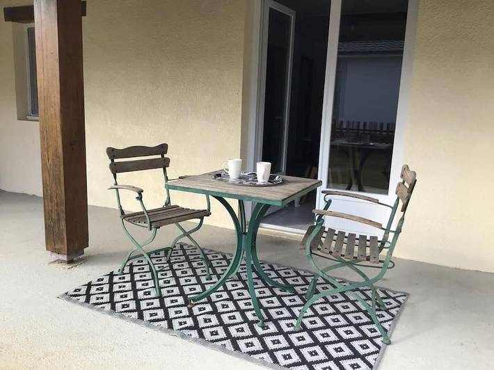 Ferienhaus für 2 Personen, mit Pool und Garten sowie Terrasse - 1