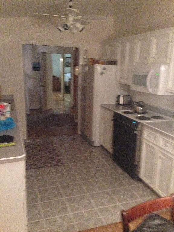 Vacation rental for 6 people, with yard, with pets in Smith Mountain Lake