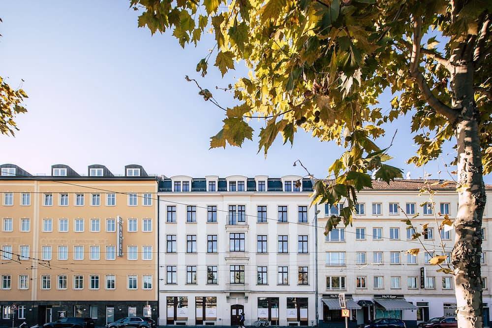 Apartamento entero, *Botanical* 2-room apartment with kitchen - Luga Homes - Townhouse in Leipzig Mitte, Leipzig