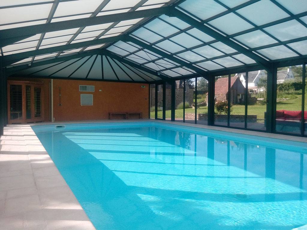 L'Écurie avec piscine privée couverte chauffée in Plestin-les-Grèves, Ceinture Dorée