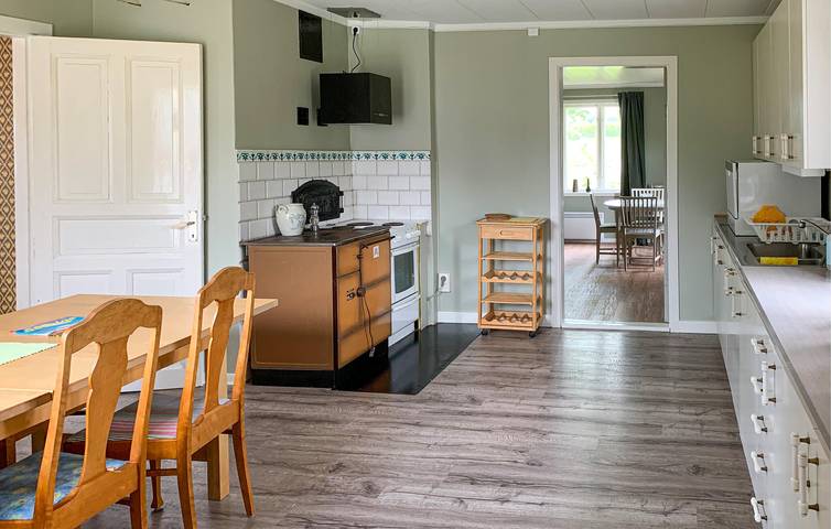 Ferienhaus für 8 Personen mit Garten in Dalsland