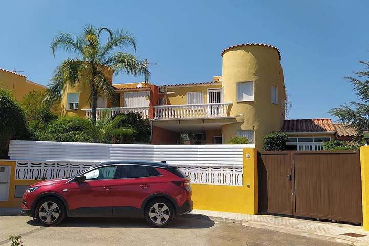Maison pour 8 personnes, avec jardin et balcon à Peñíscola