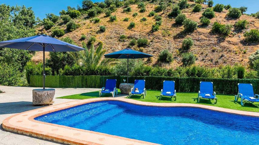 Casa rural para 5 personas, con piscina en El Gastor