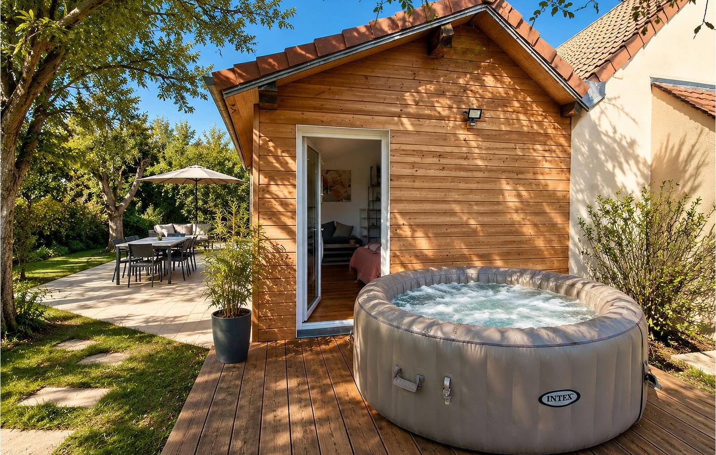 Appartement confortable de 200 m² avec jardin et jacuzzi à Villecresnes in Mandres-les-Roses, Val-de-Marne