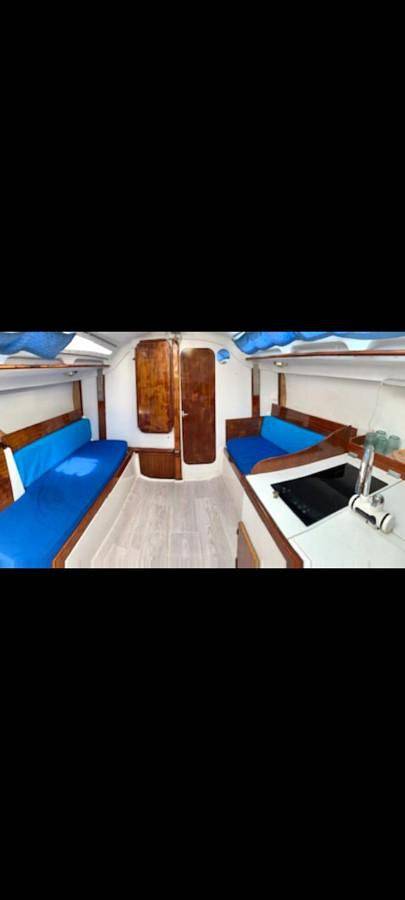 Bateau pour 2 personnes, avec terrasse et vue