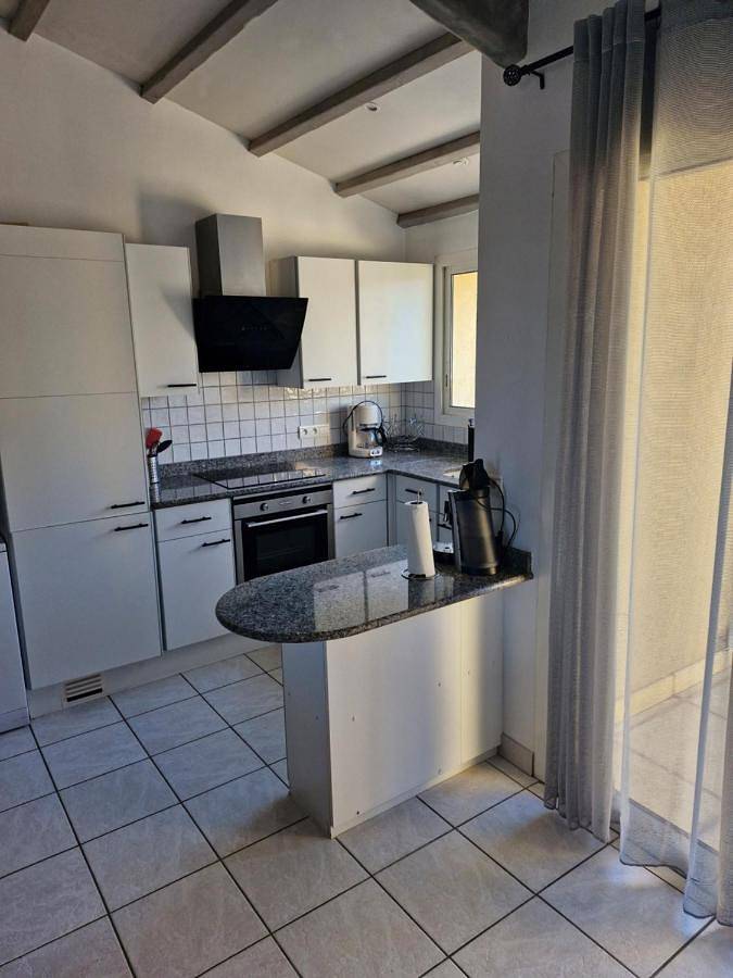 Gîte pour 4 personnes, avec terrasse et vue, adapté aux familles dans Office De Tourisme De Grignan - 3