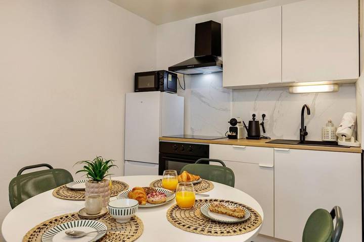 Gîte pour 6 personnes, avec terrasse et jardin à Saint-Genis-Pouilly - 3