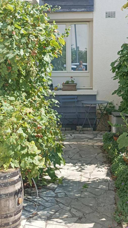 Gîte pour 2 personnes, avec jardin et vue à Joué-lès-Tours - 4