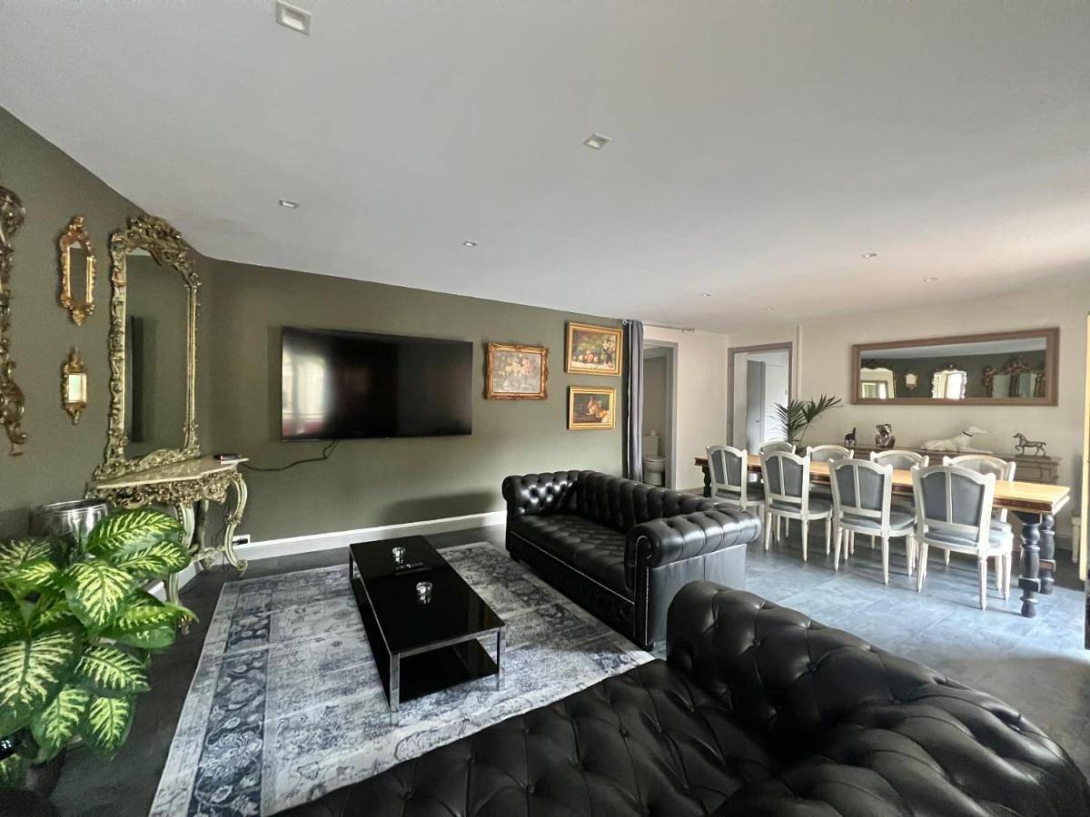 Appartement entier, Apartment in Verdun (Municipalité), Verdun