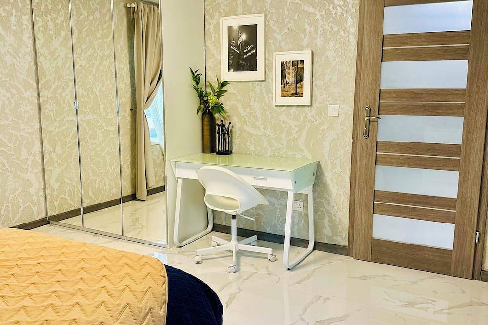 Charming 3-bedroom property with free Wifi and parking near Kildare village in County Kildare