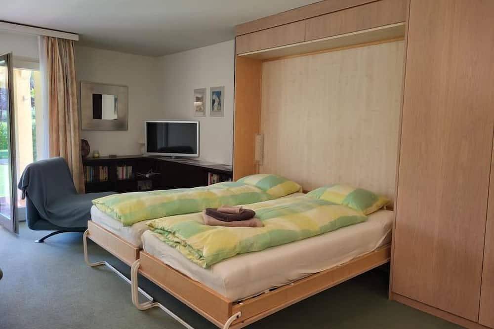 Ganze Wohnung, Residenza Parcolago Apt 018 mit Garten in Caslano, Luganersee