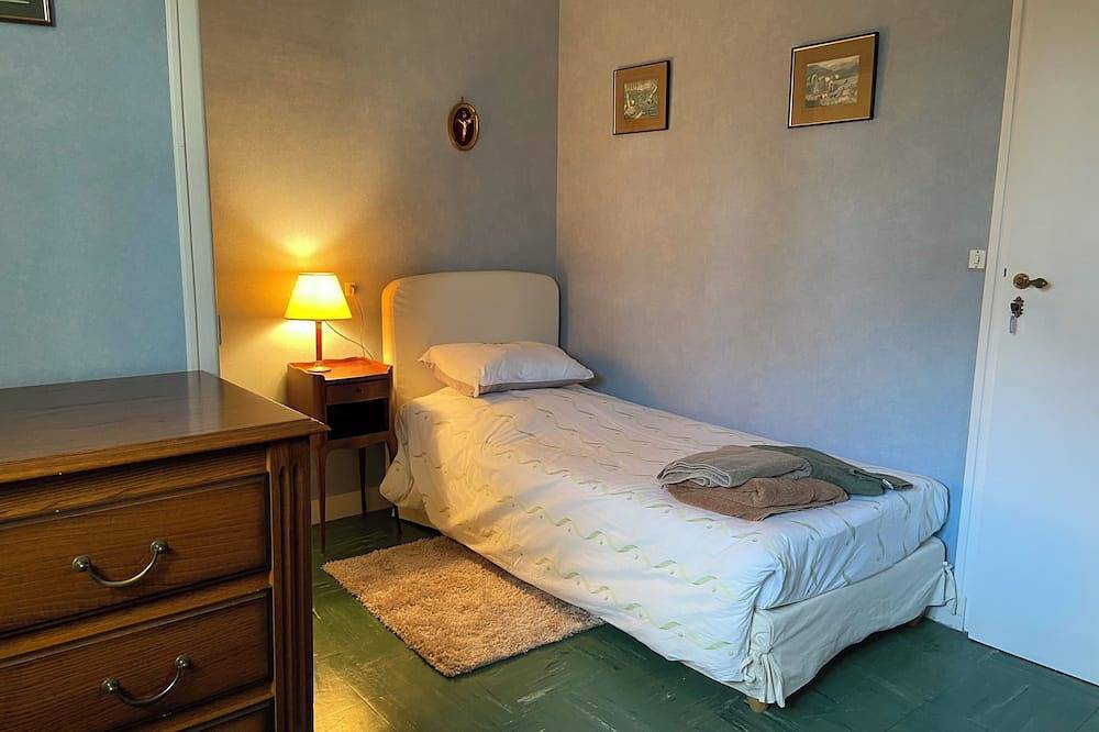 Apartamento entero, Gîte \"Haut Echiquier\" 10mn Parc Astérix, 15mn Aéroport Charles de Gaulle.   in Senlis, Río Oise
