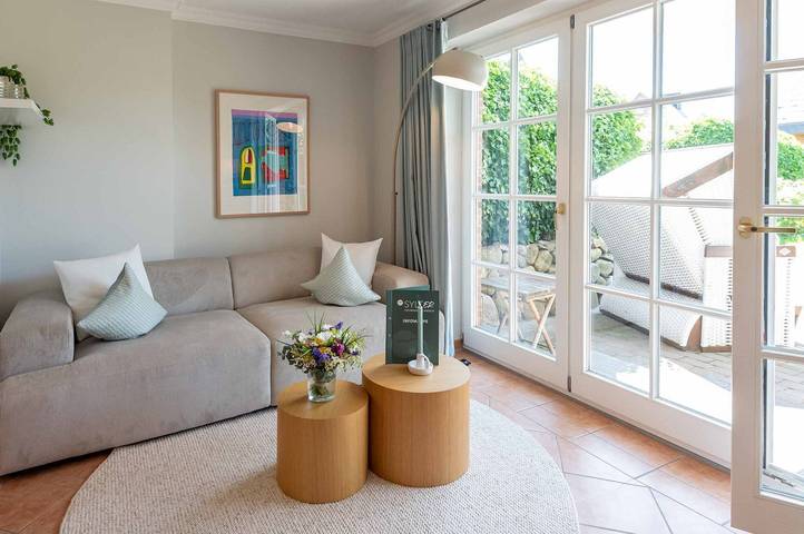 Ganze Wohnung, Moderne 3-Zimmer-Ferienwohnung mit ca. 78 m² Wohnfläche, für bis zu 4 Personen in Wenningstedt, Sylt