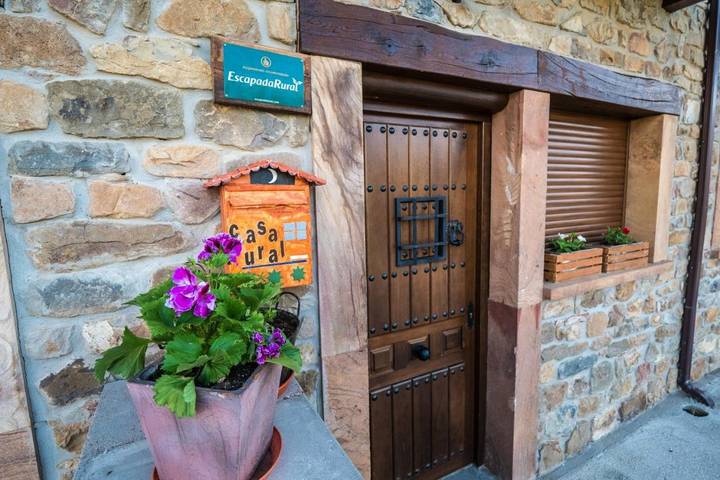 Casa de vacaciones para 9 personas, con jardín y vistas en Parque Regional de la Montaña de Riaño y Mampodre - 2