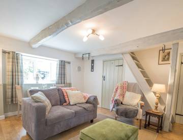 Log Cabin for 2 People in South-Wales, Carmarthenshire, Photo 3