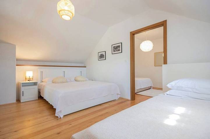 Ferienhaus für 5 Personen, mit Terrasse und Garten in Split-Dalmatien - 3