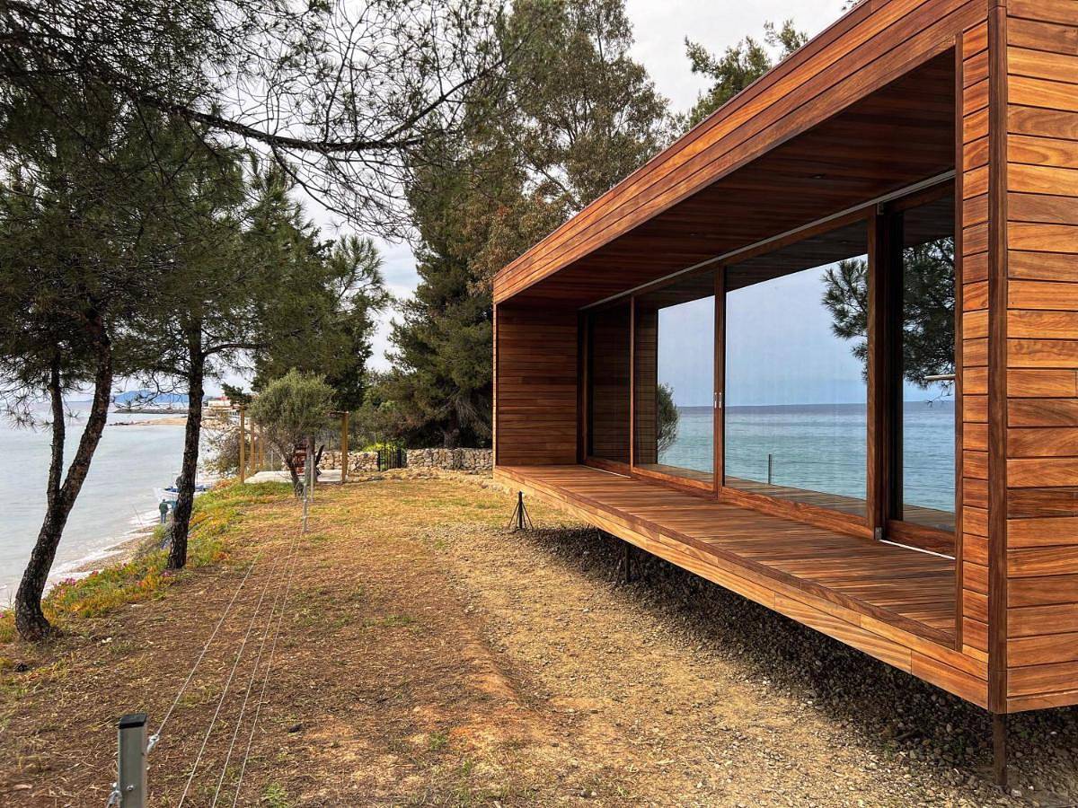 Deluxe Bungalow with Sea View in Nea Skioni, Kassandra