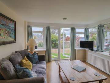 Holiday Home for 2 People in Lyme Regis, Jurassic Coast, Photo 3