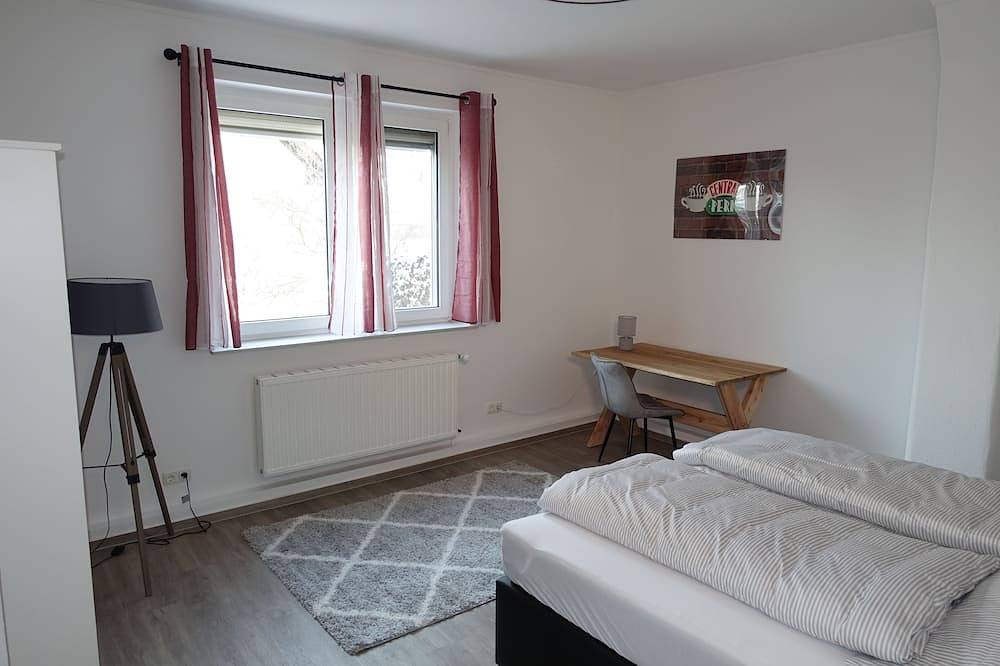 250qm Ferienhaus nahe Berlin für 13 Personen mit Grundstück in Heidesee, Dahme-Seengebiet