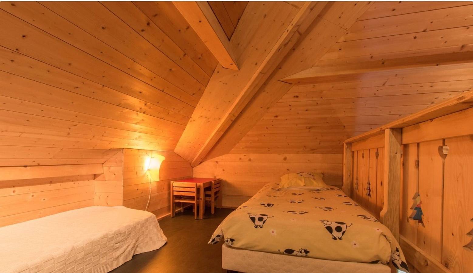 Chambre d’hôtes « Girolle » avec vue sur la montagne, jardin partagé et Wi-Fi in Orcier, Région de Thonon-les-Bains