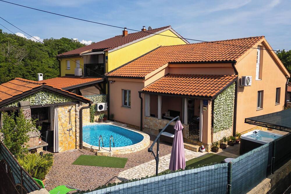 Ferienhaus Ana in Županje, Polje
